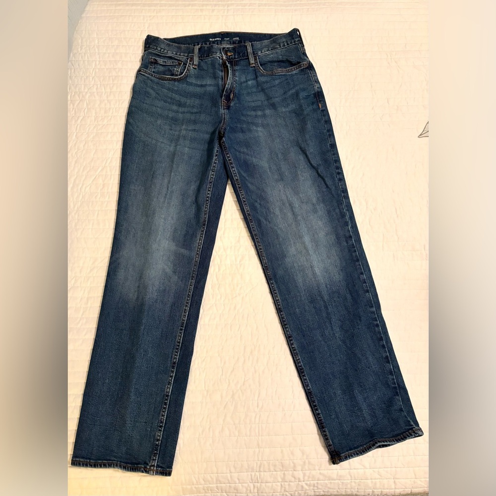 Old Navy loose fit Men's Blue Jeans, new without tags
